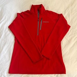 Patagonia Women's Red Quarter Zip R1 - Large - Like New